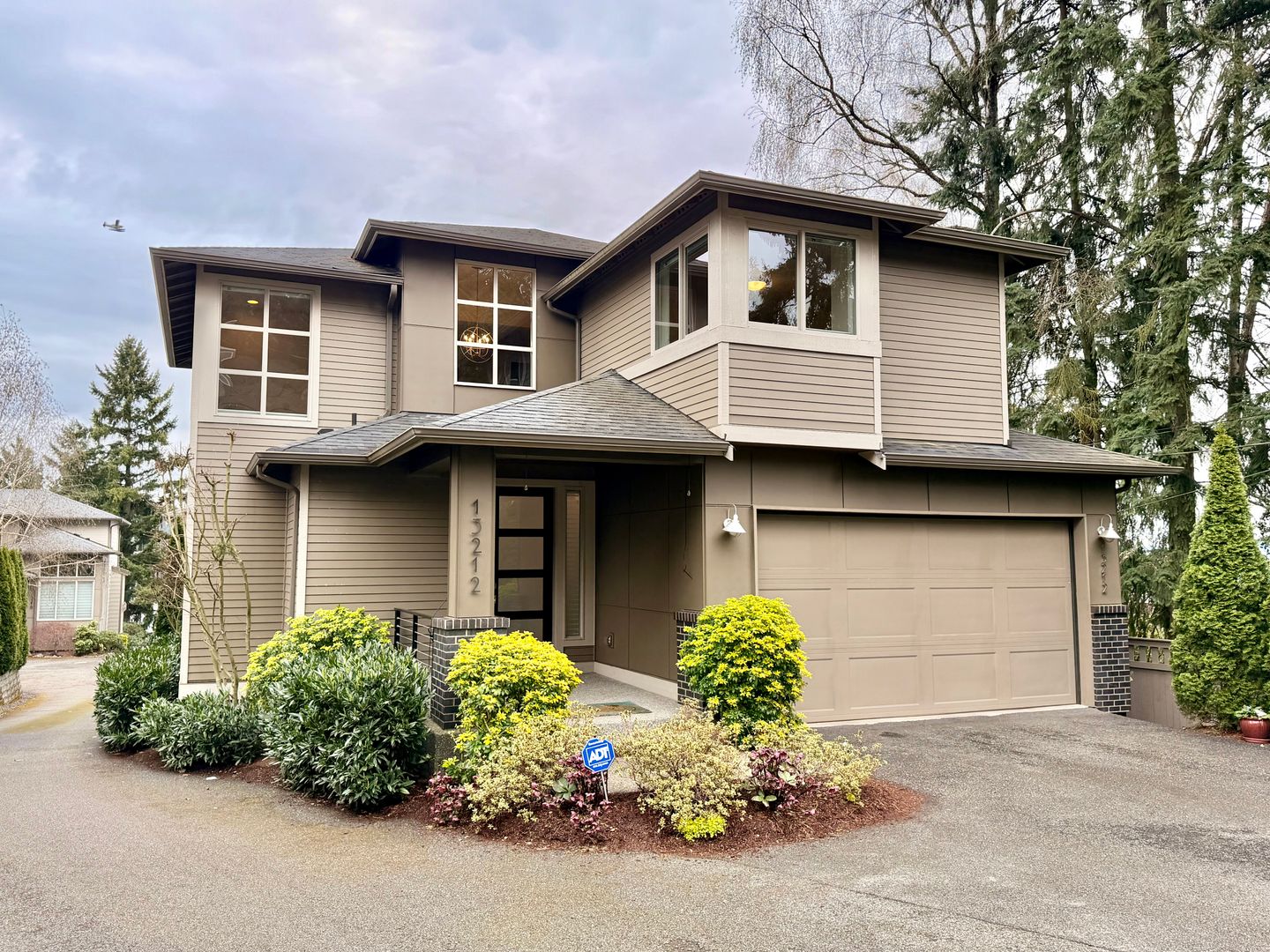 Seattle House: 13212 42nd Ave NE