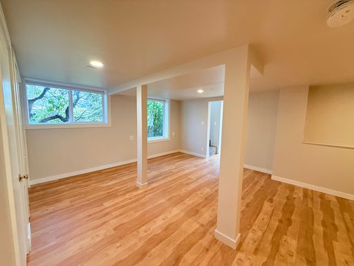 Listing photo thumbnail