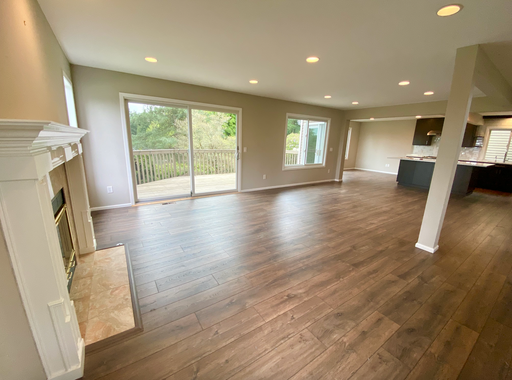 Listing photo thumbnail
