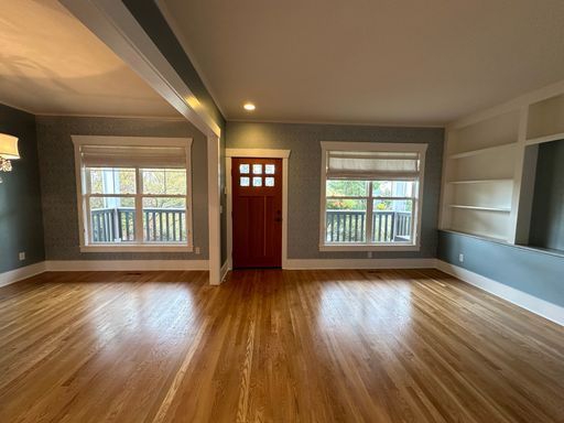 Listing photo thumbnail