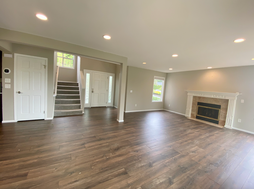 Listing photo thumbnail