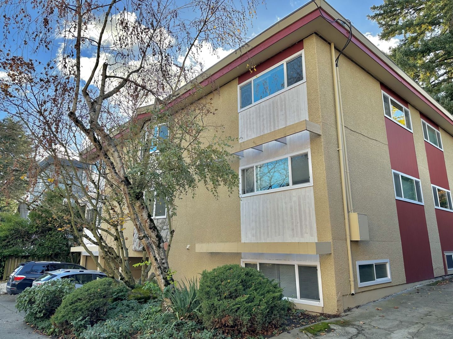 Seattle Apartment: 4267 Woodland Park Ave N