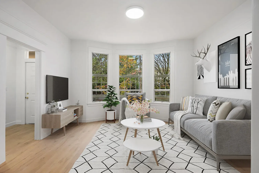 Listing photo thumbnail