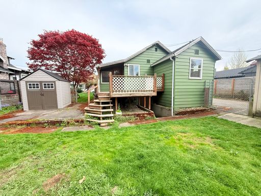 Listing photo thumbnail