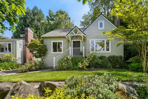 6532 30th Ave NE, Seattle, WA 98115