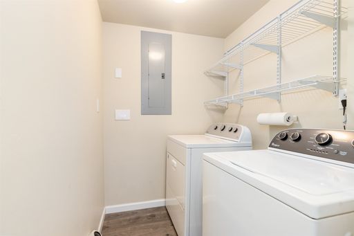 Listing photo thumbnail