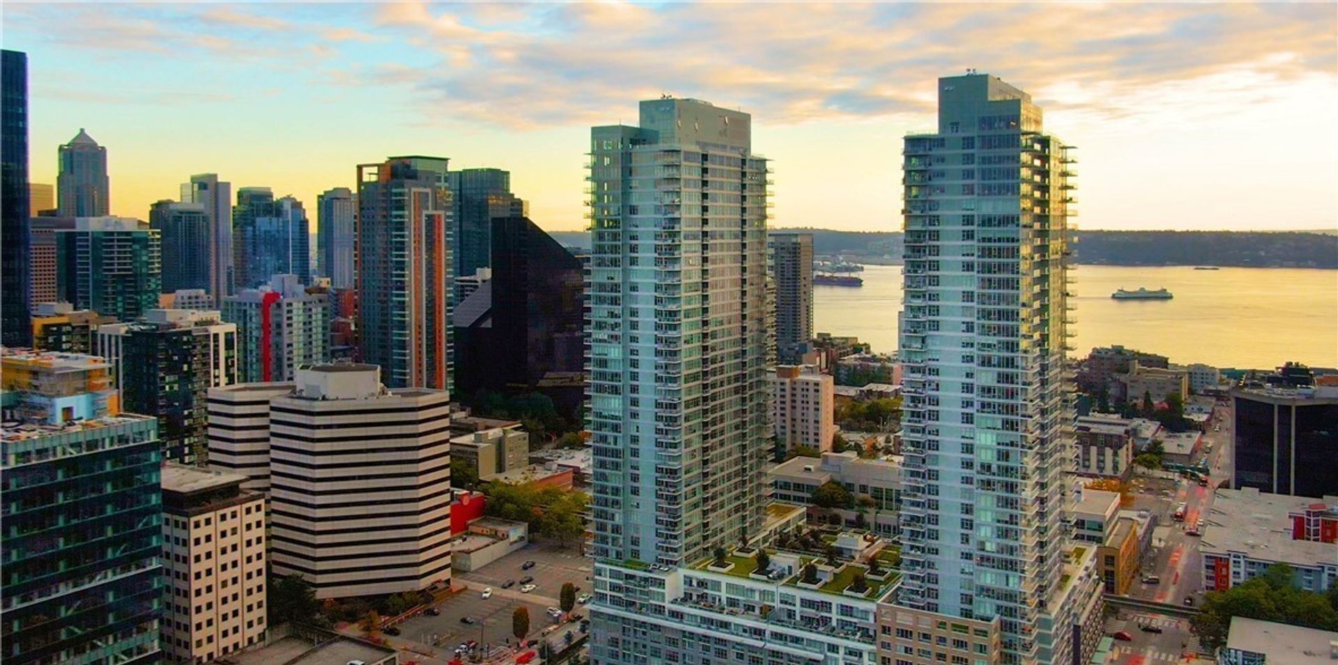 Seattle Condo: 588 Bell St #902S