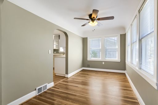 Listing photo thumbnail
