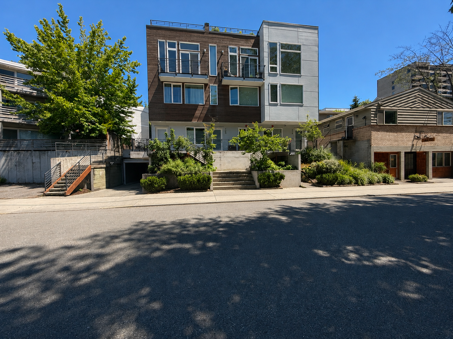 Seattle Townhome: 722 Summit Ave E
