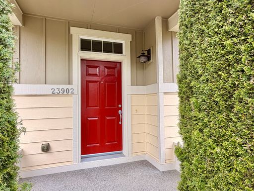 Listing photo thumbnail