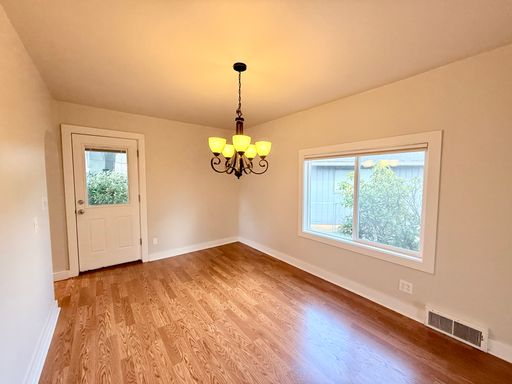 Listing photo thumbnail