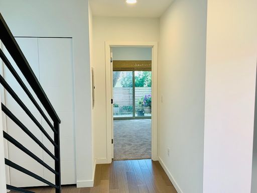 Listing photo thumbnail