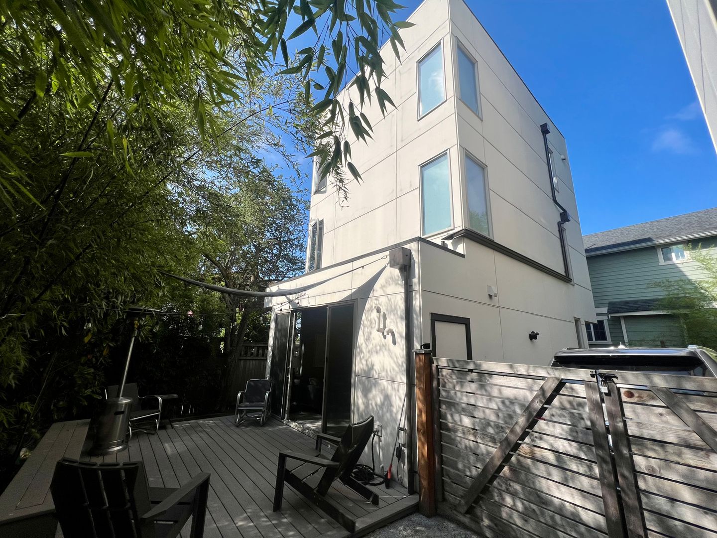 Seattle Townhome: 627 NW Market St