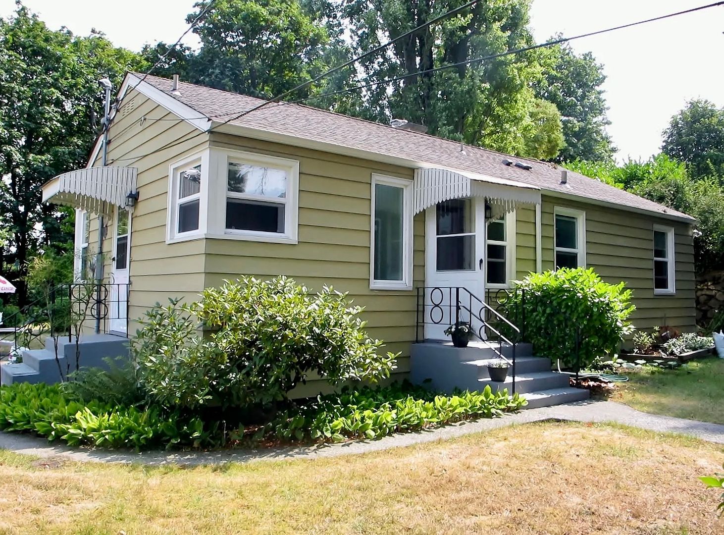 Seattle House: 2610 2nd Ave N