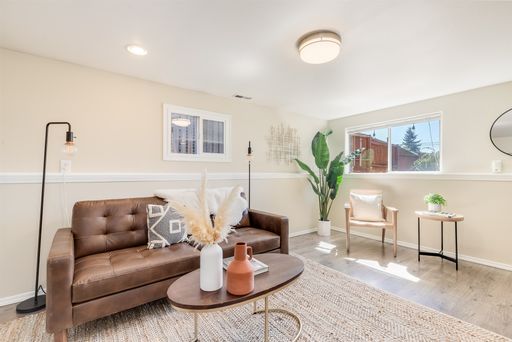 Listing photo thumbnail