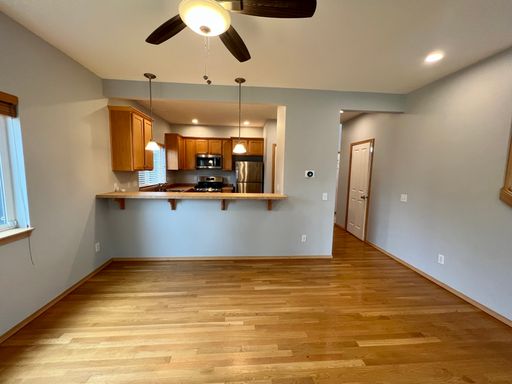 Listing photo thumbnail
