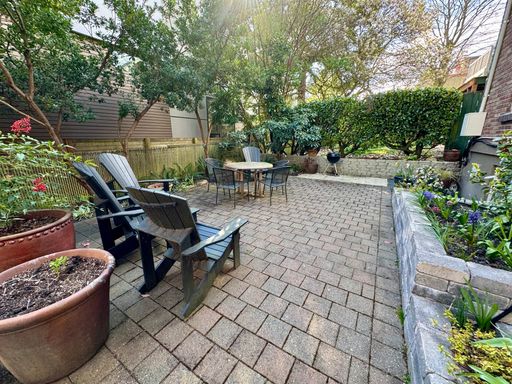 Listing photo thumbnail