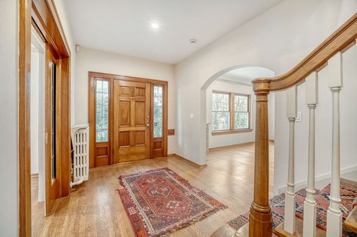 Listing photo thumbnail