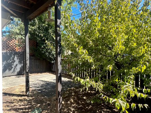 University District Townhome – photo 1