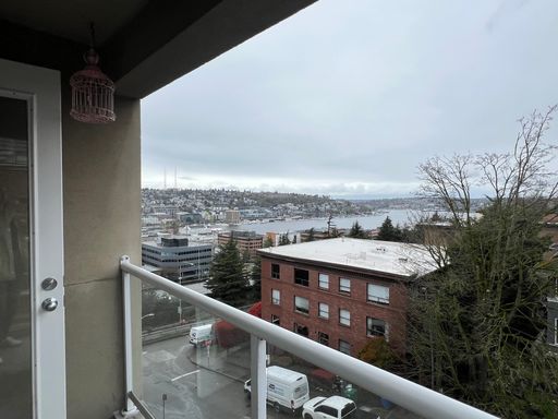 Listing photo thumbnail