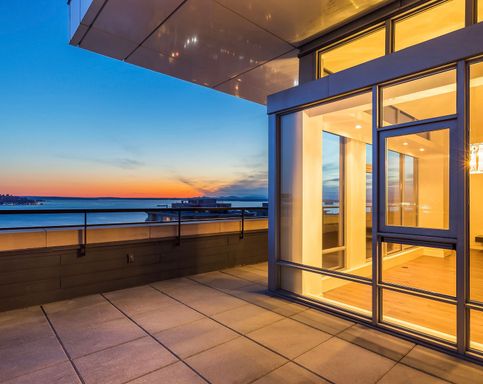 Listing photo thumbnail