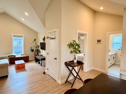 Listing photo thumbnail