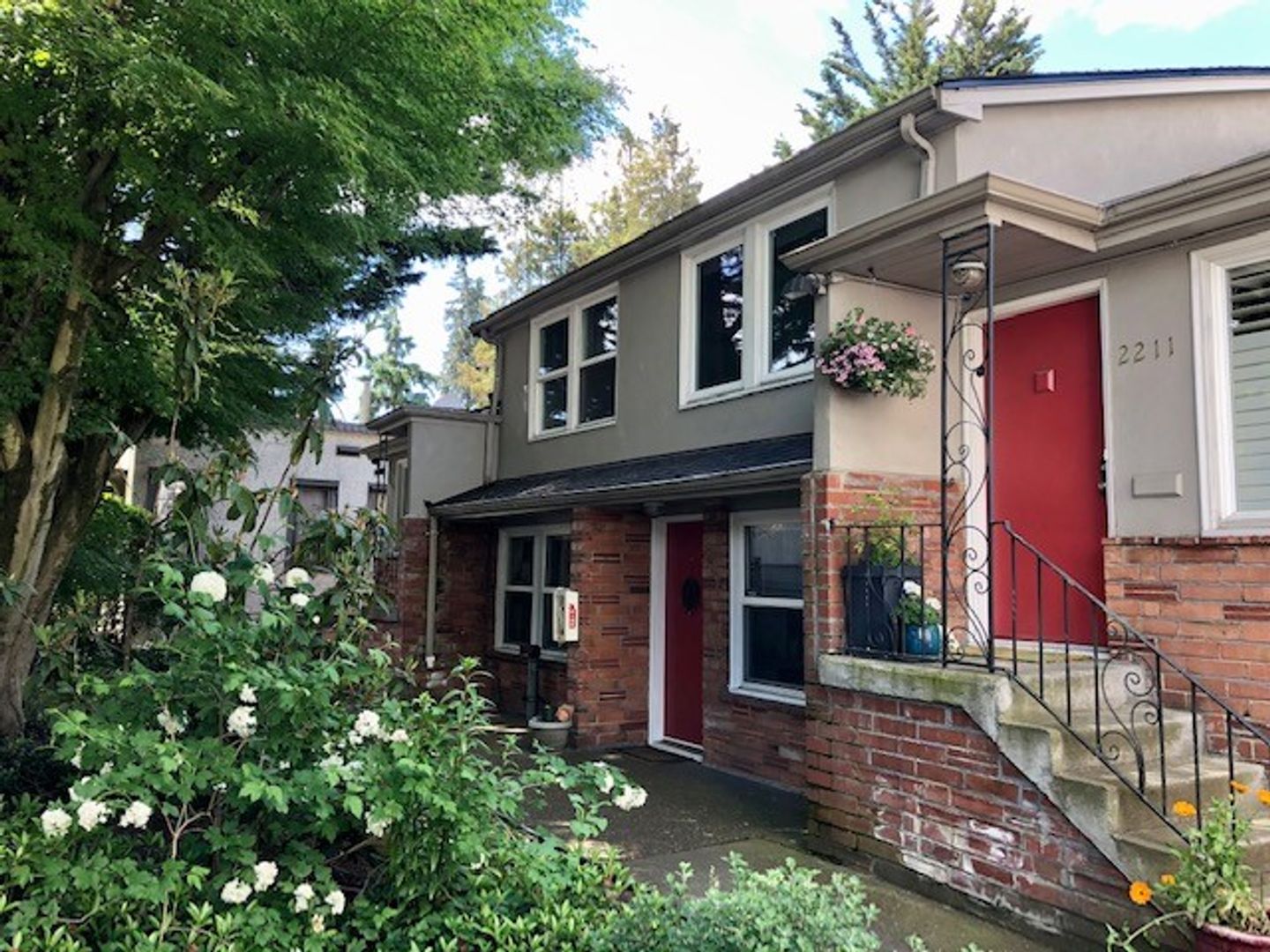 Seattle House: 2209 Boylston Ave. East