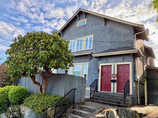 2156 6th Ave W  - Upper, Seattle, WA 98119