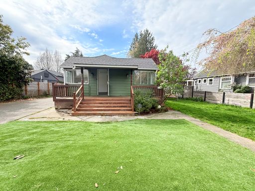 Listing photo thumbnail