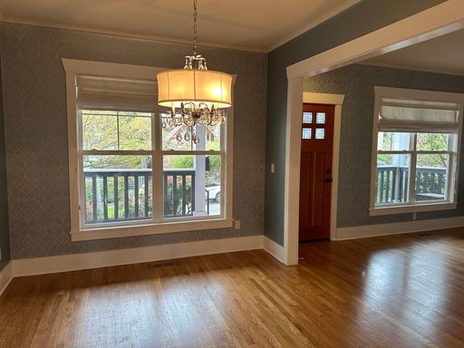 Listing photo thumbnail