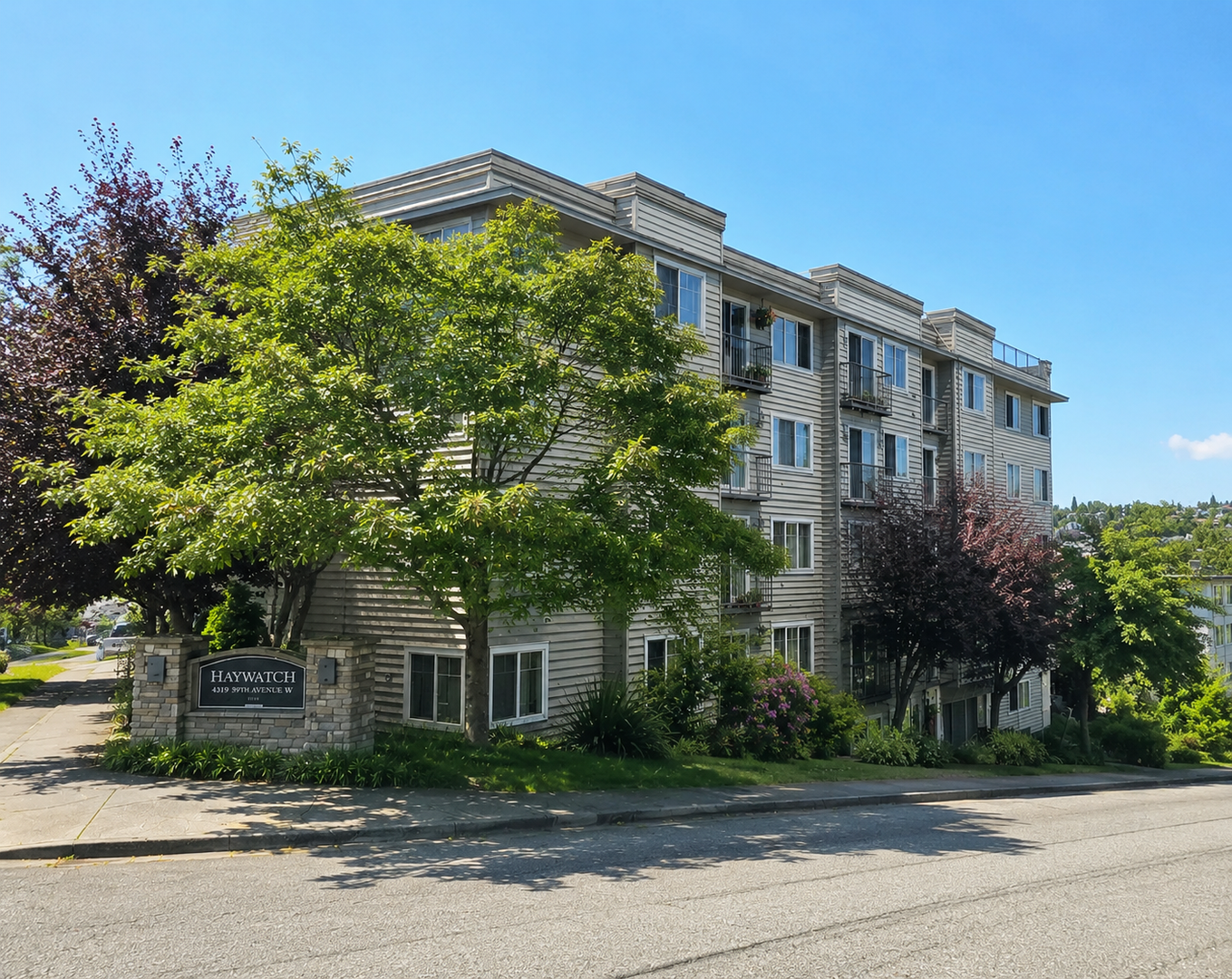 Seattle Condo: 2200 Thorndyke Ave W #201
