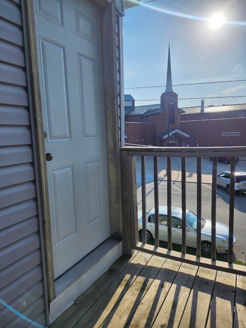 Fort Dodge Apartment: 409 S 13th St.