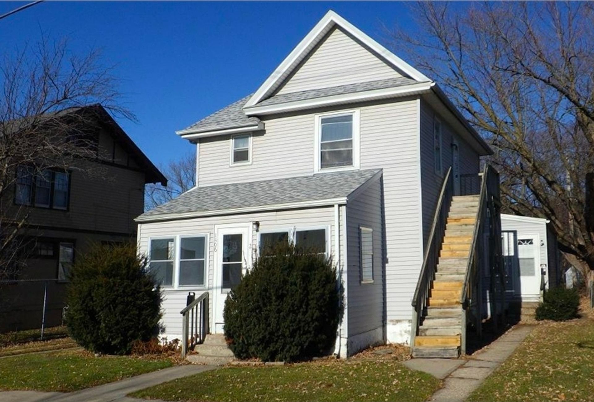 Fort Dodge Apartment: 1406 1st Ave N.