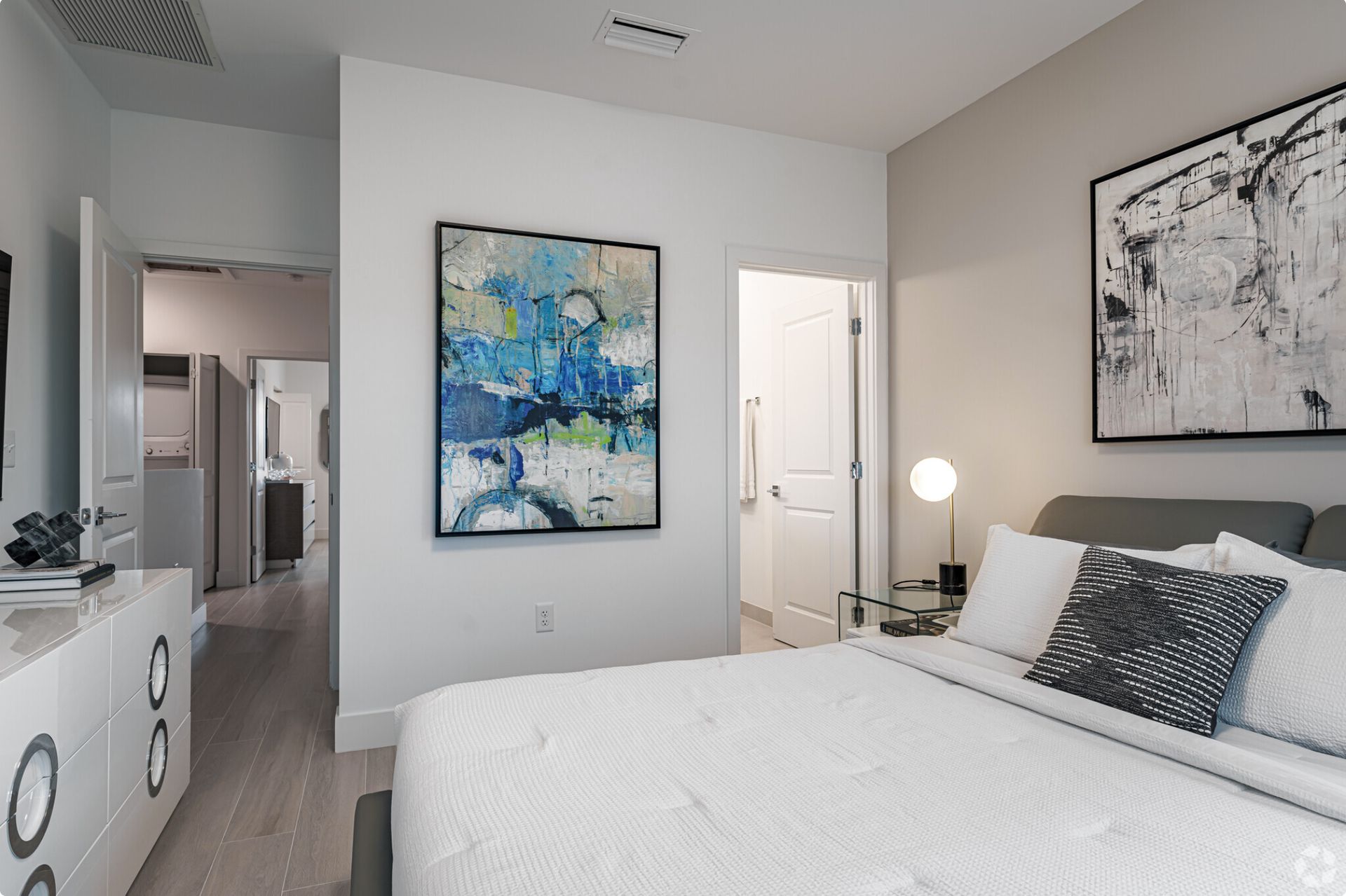 Aviara On The Ave 8 of 12