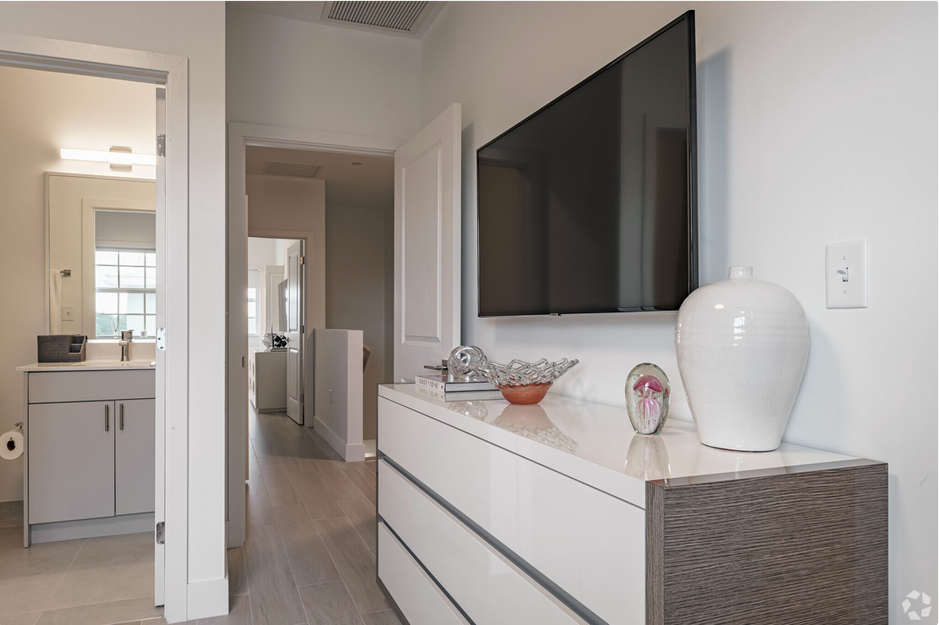 Aviara On The Ave 5 of 12