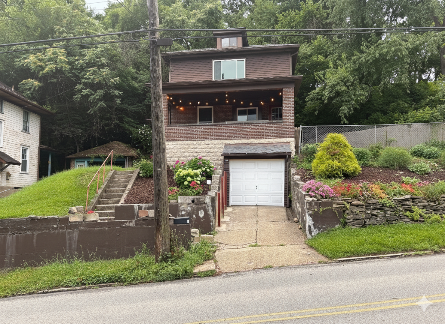 Etna House: 119 Grant Ave