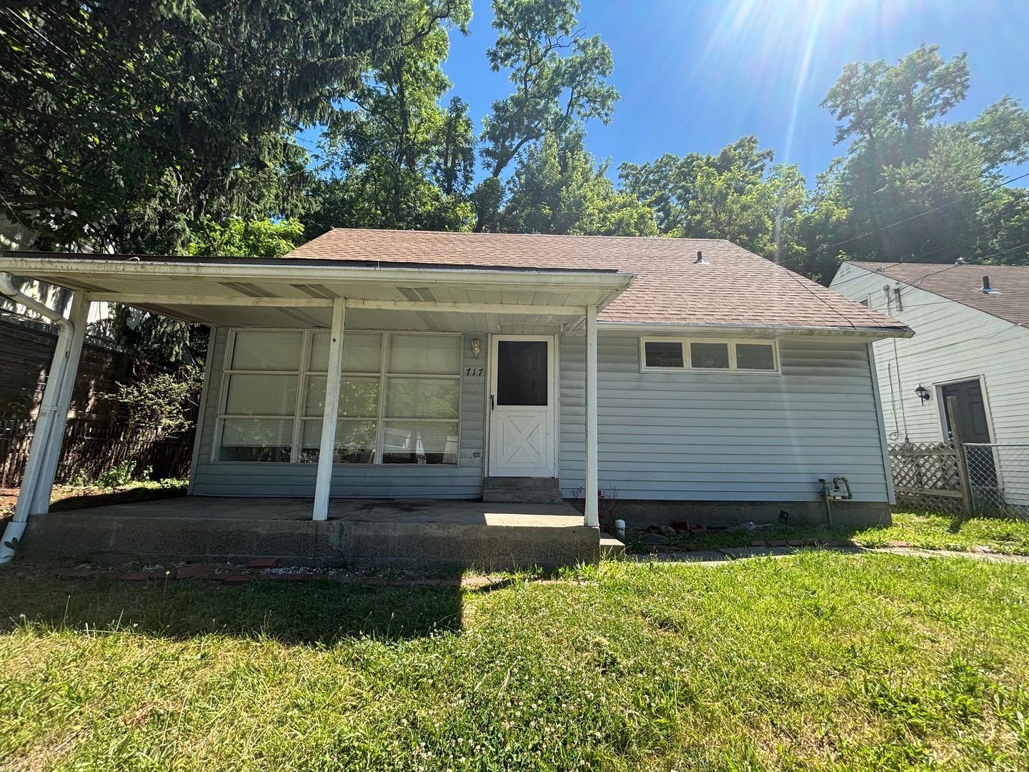 Penn Hills House: 717 Jefferson Rd