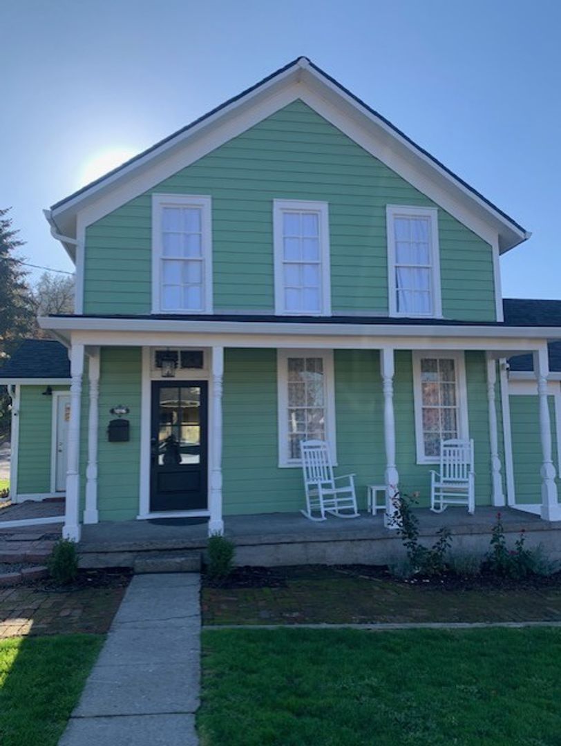 Oregon City House: 1016 6th Street