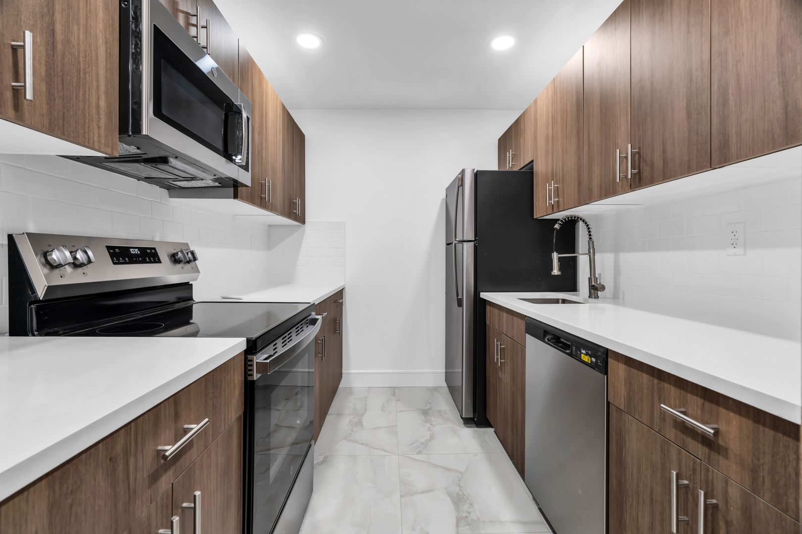 Elizabeth Apartment: 212 Westfield Ave.