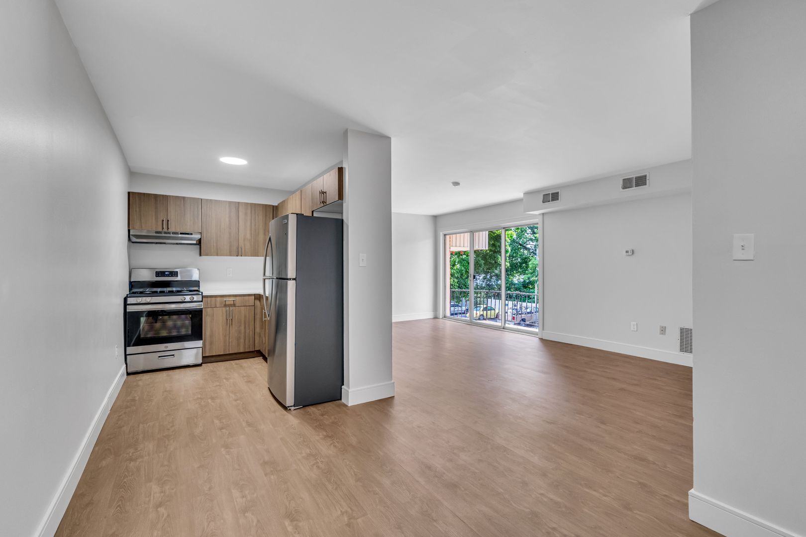Lancaster Apartment: 420-480 Euclid Ave