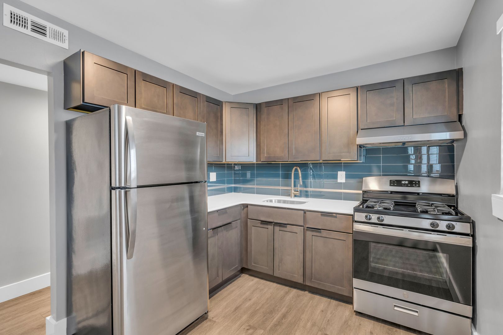 Philadelphia Apartment: 2701 Welsh Road