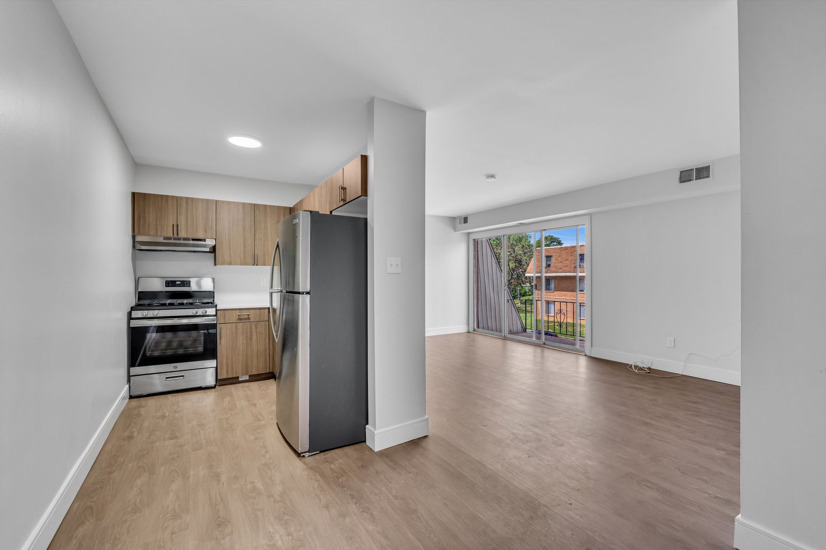 Lancaster Apartment: 420-480 Euclid Ave