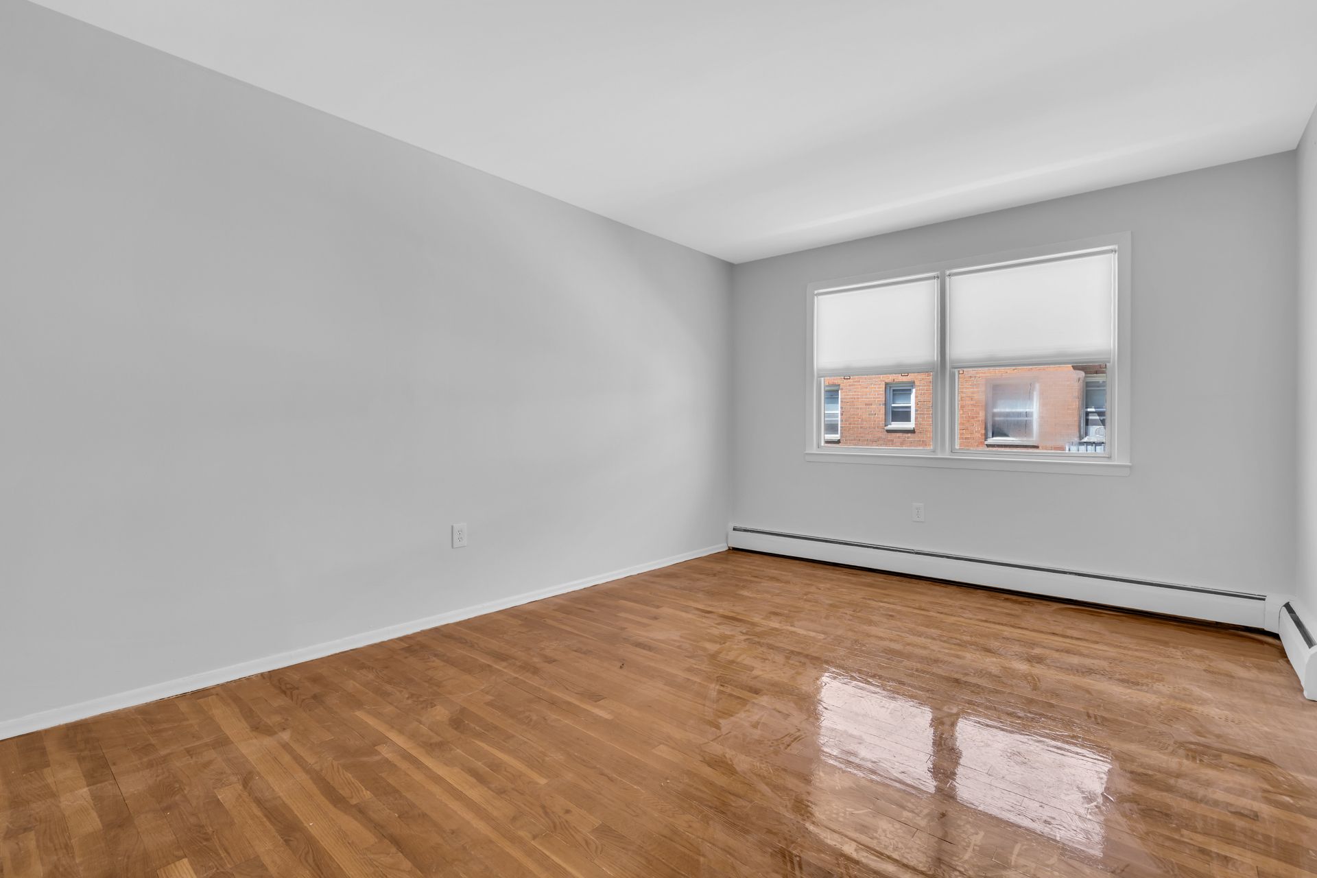 Roselle Park Apartment: 145 Jerome Street