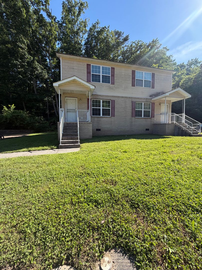 Chattanooga Apartment: 3332 Pinewood Ave.