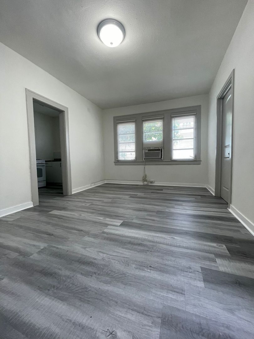 Miami Apartment: 1011 SW 5 St.