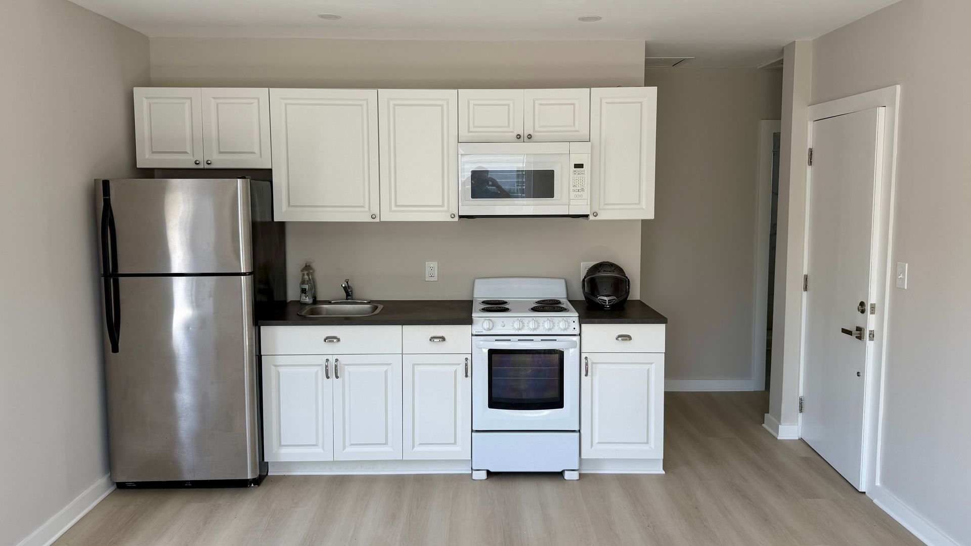 Miami Apartment: 534 SW 6th Ct