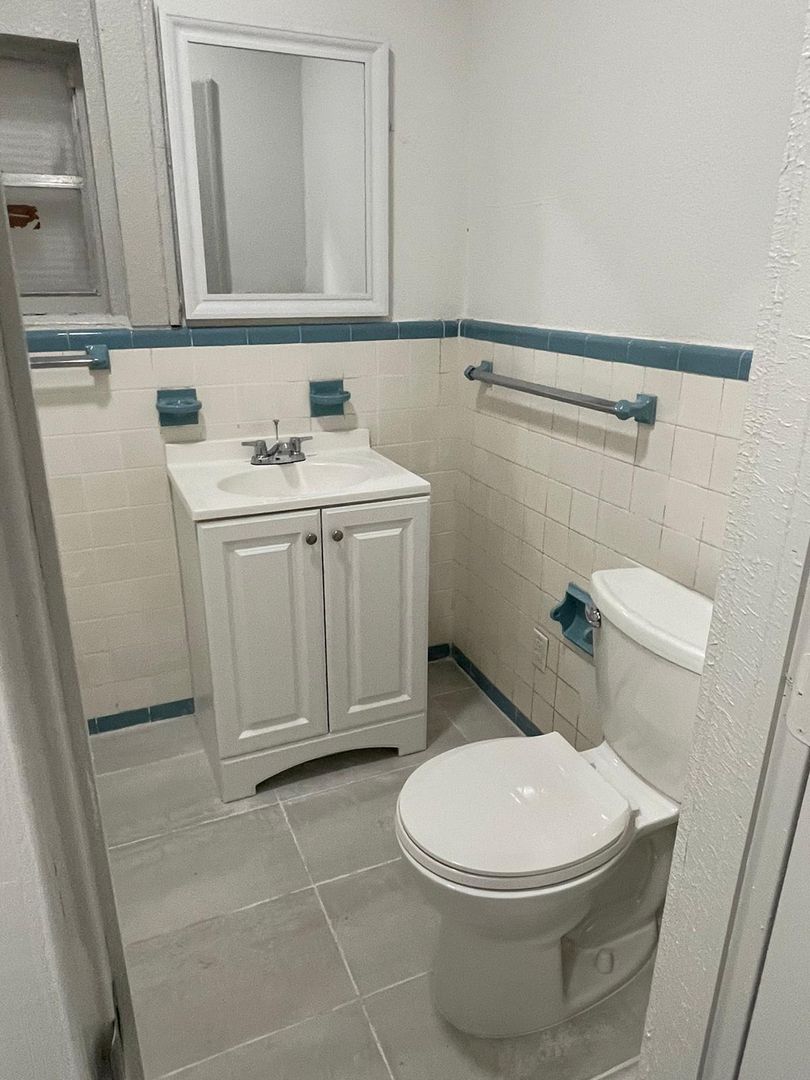 Miami Apartment: 1011 SW 5 St.