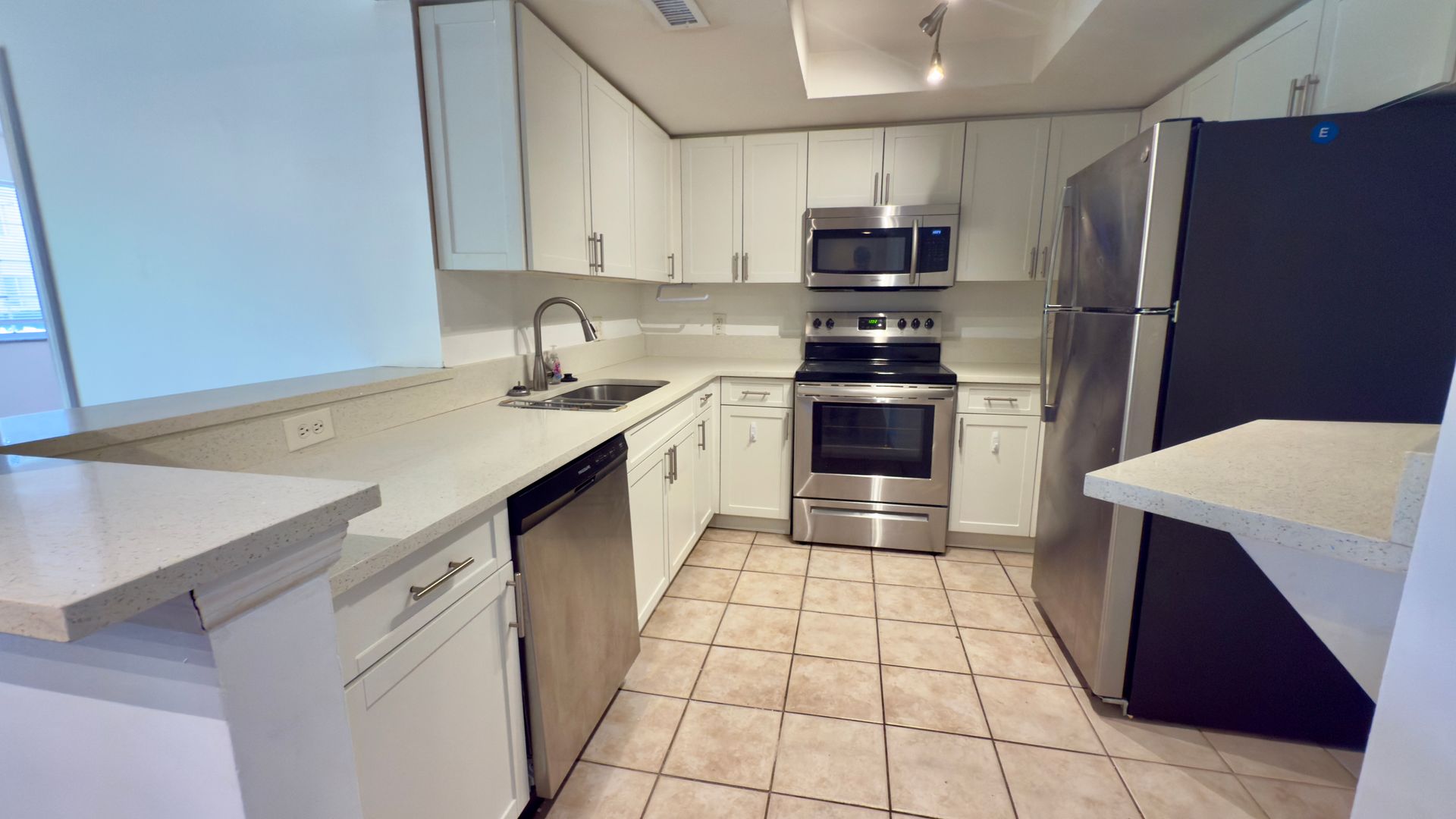 West Palm Beach Condo: 4177 N Haverhill Rd.