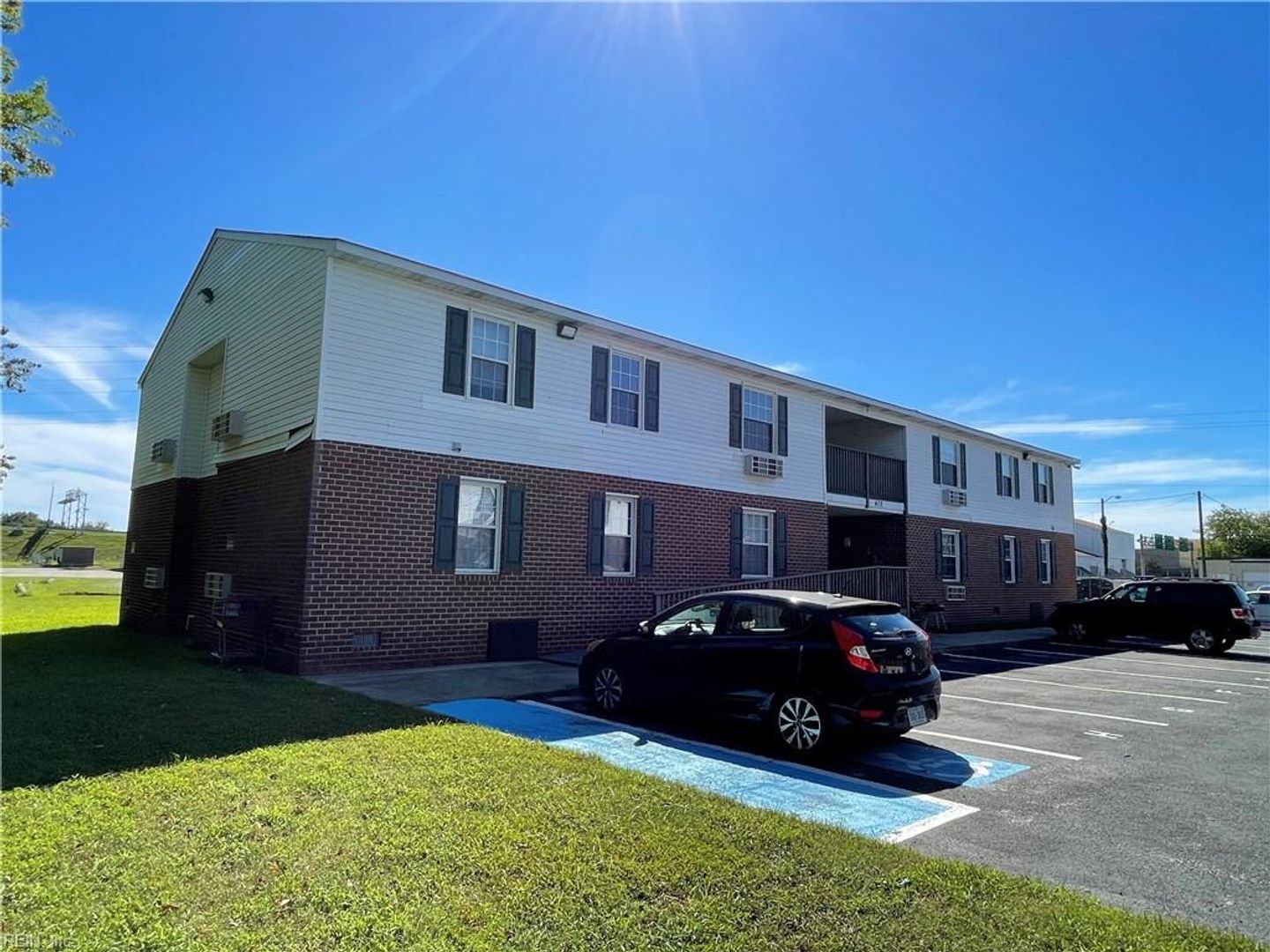 Newport News Apartment: 412 Union St