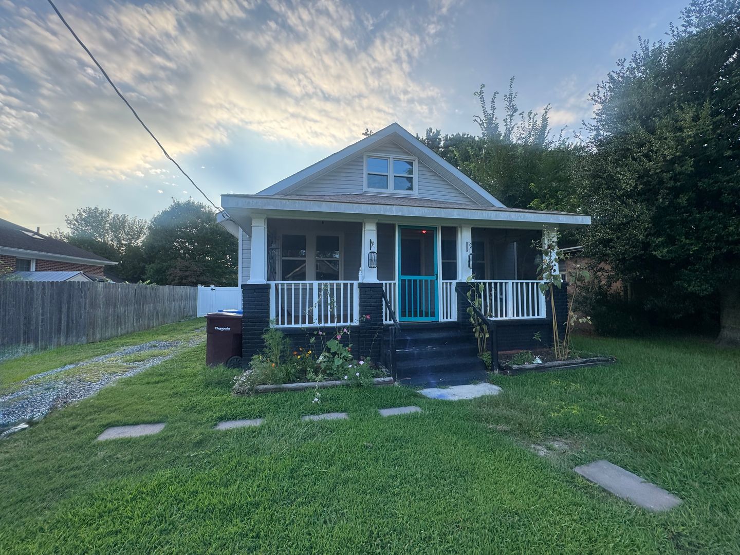 Chesapeake House: 1525 Hawthorne Drive